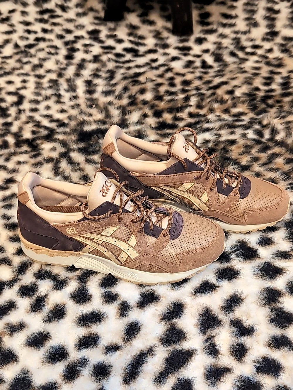 ASICS GEL-LYTE V IIIASICS "Godai Pack - Camel Men's Sneakers Brown US 9